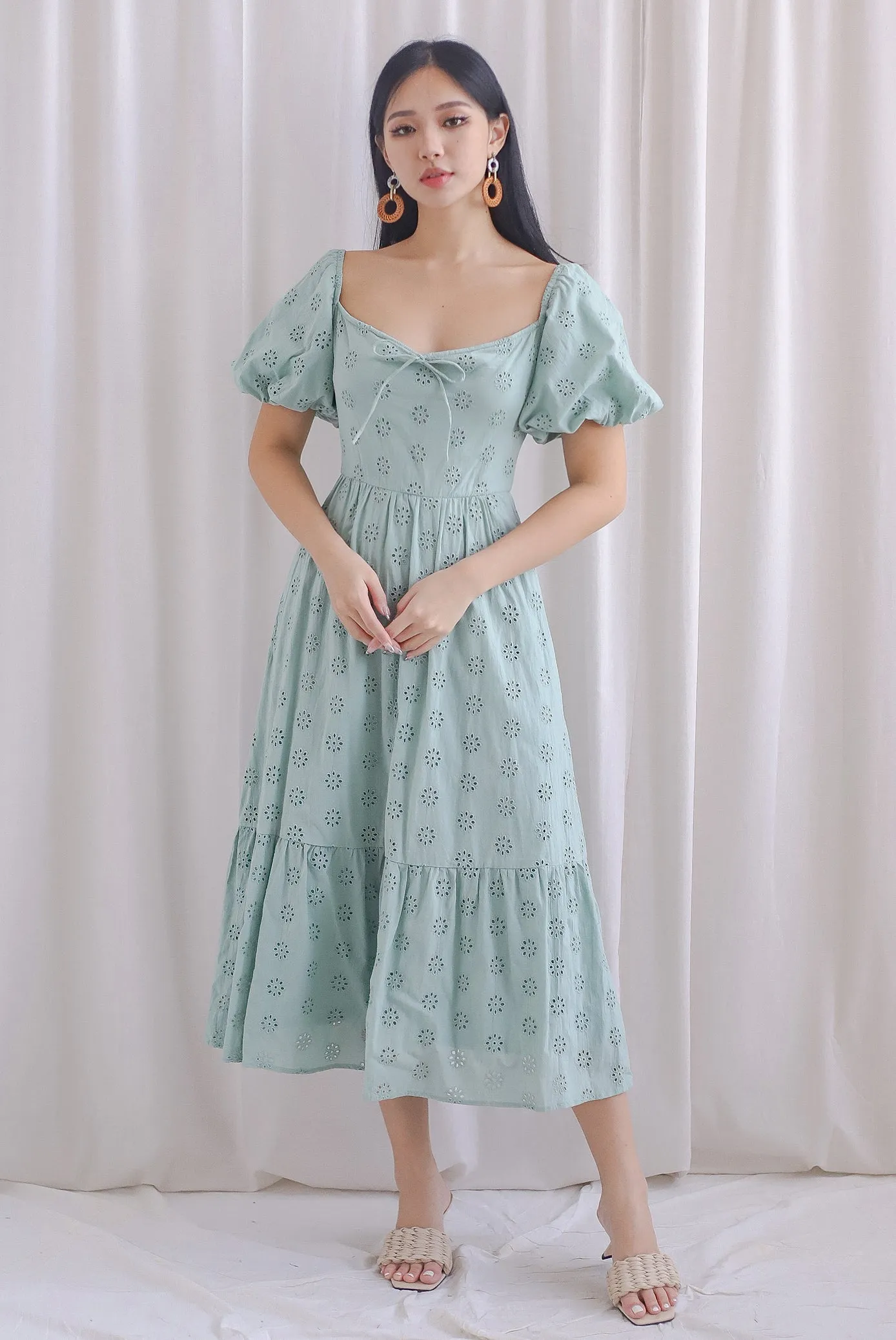 Guinevere Eyelet Tie Front Midi Dress In Seafoam