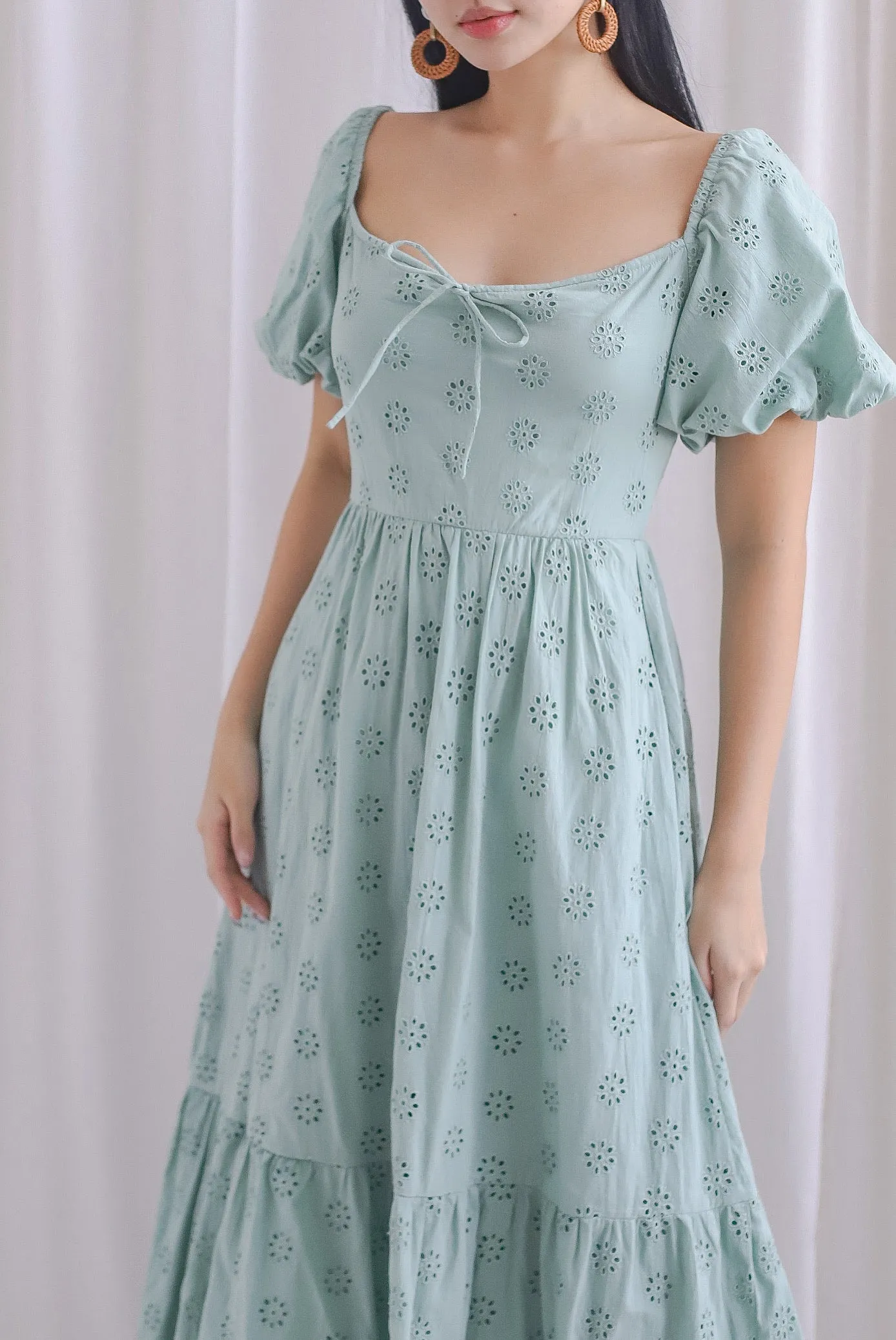 Guinevere Eyelet Tie Front Midi Dress In Seafoam