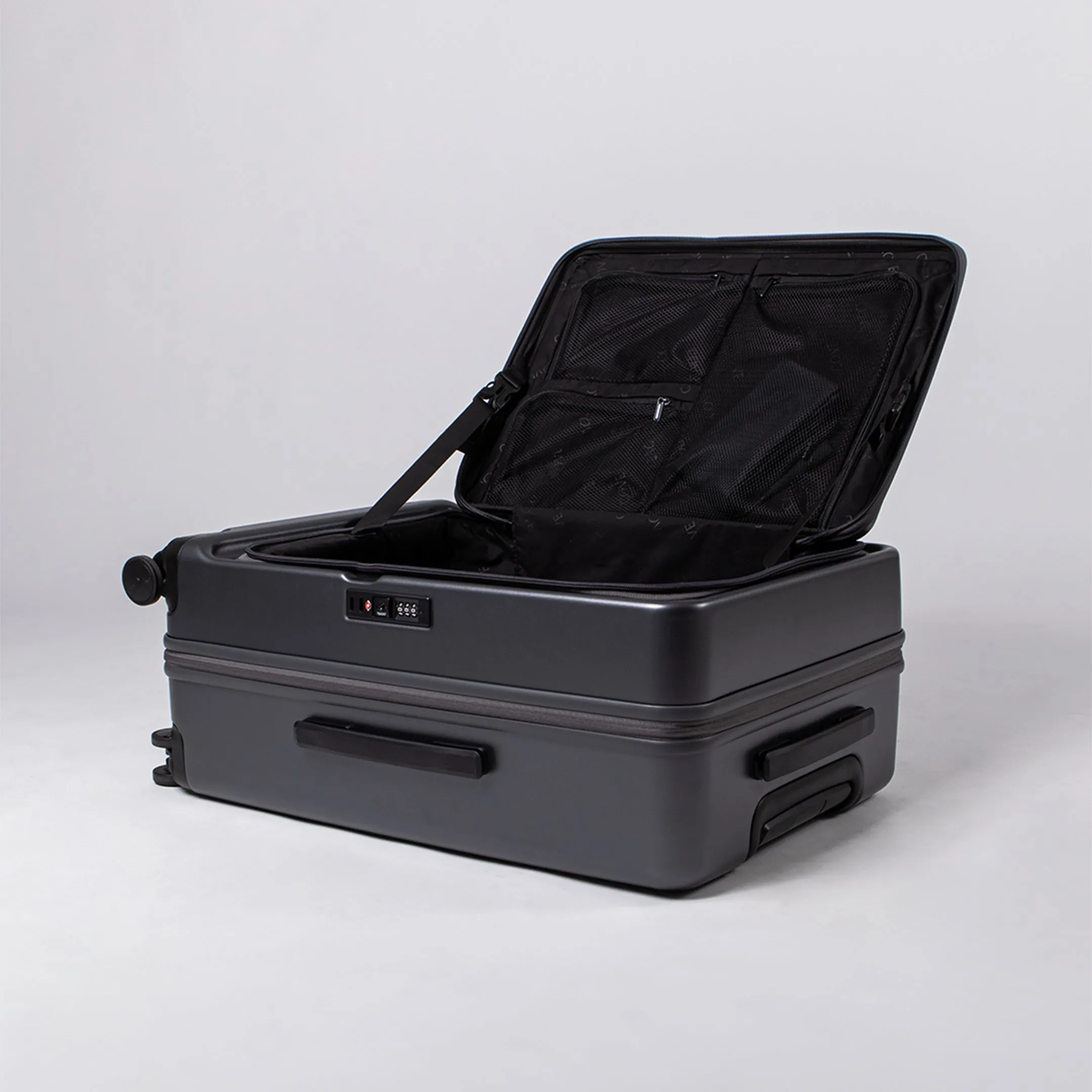 KAVE Front Access Expandable กระเป๋าเดินทางเปิดหน้า